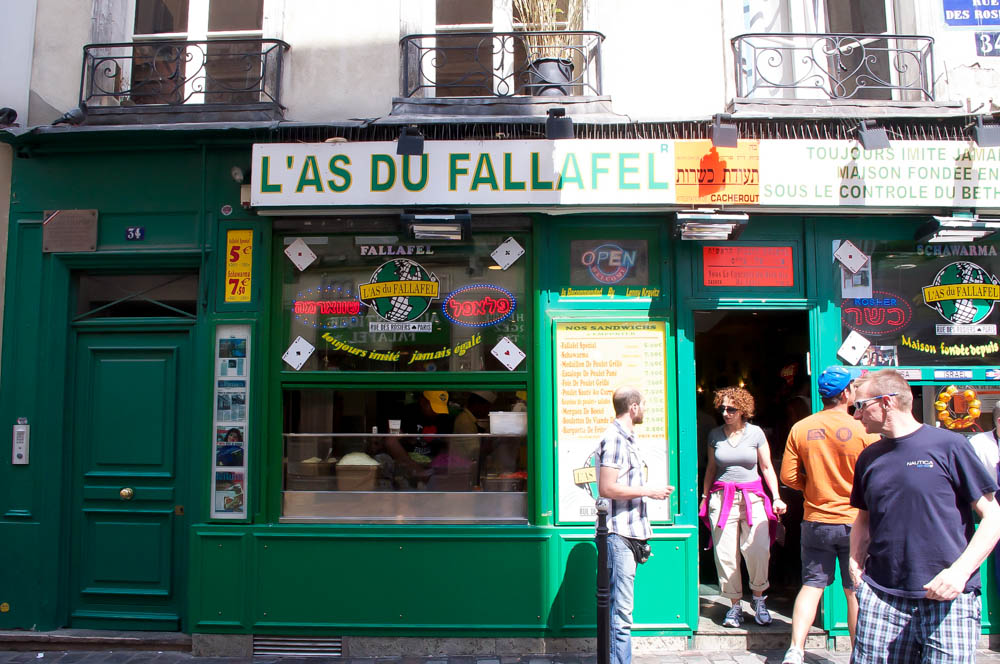 L'As du Fallafel in Paris. Photo by alphacityguides.