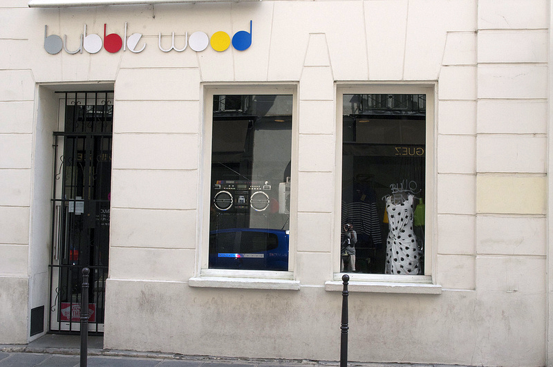 Store front at Bubble Wood in Paris. Photo by alphacityguides. 