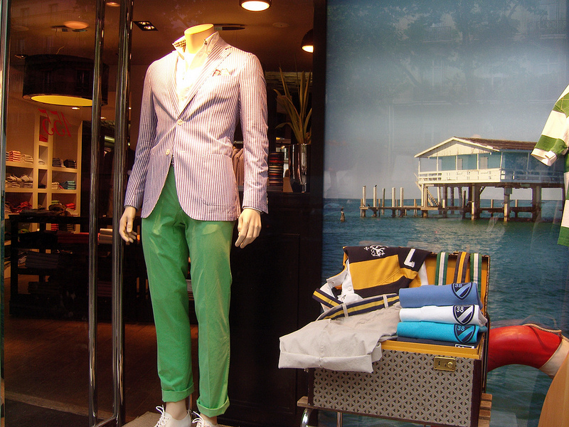Window at Daniel Cremieux in Paris. Photo by alphacityguides.