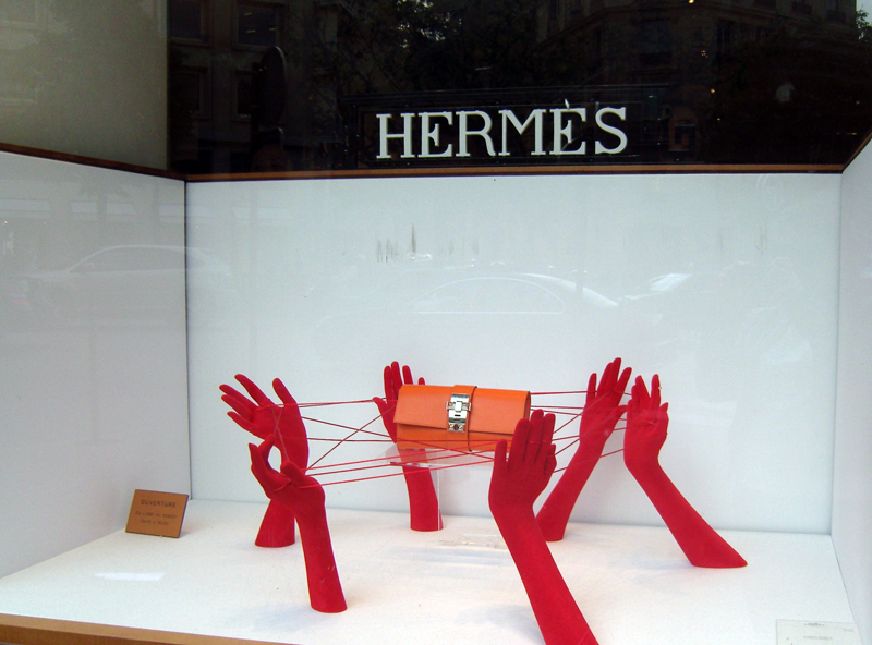 Window display at Hermès in Paris. Photo by alphacityguides.