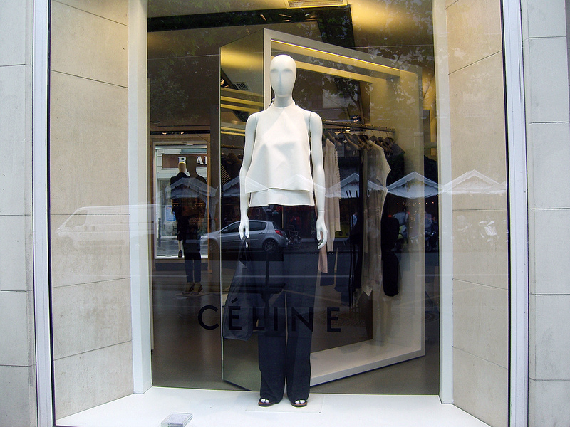 Window at Joseph in Paris. Photo by alphacityguides.