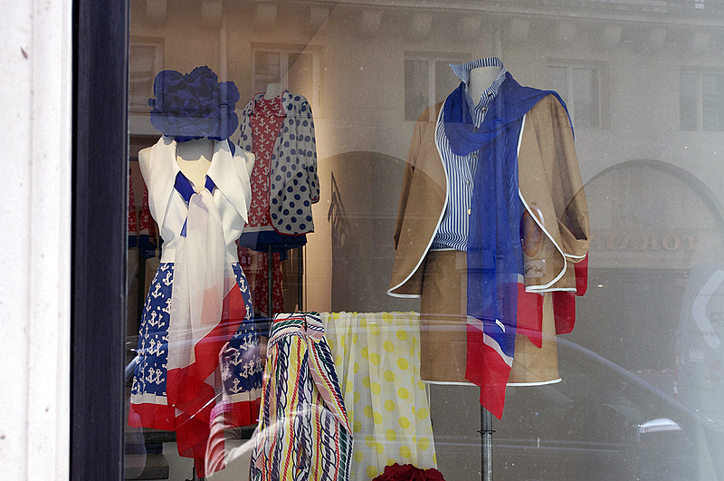 Window at Junko Shimada in Paris. Photo by alphacityguides.