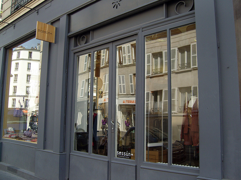 Store front at Sessùn in Paris. Photo by alphacityguides.