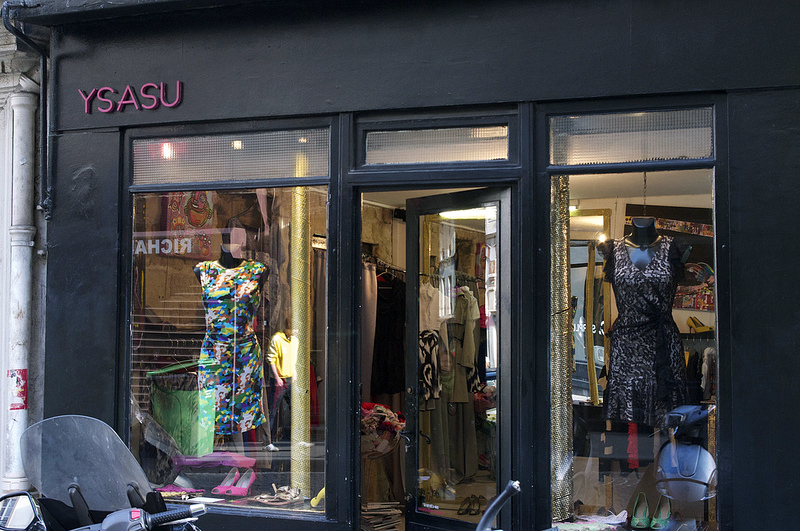 Store front and windows at Ysasu in Paris. Photo by alphacityguides.