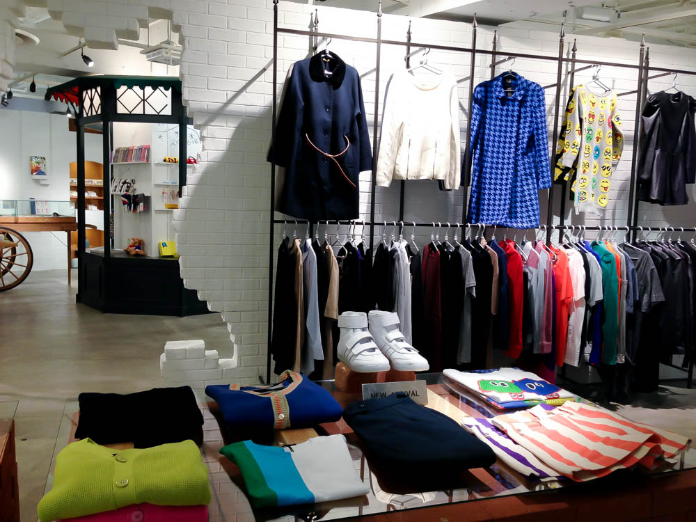 Fashion merchandising and display at Opening Ceremony in Tokyo. Photo by alphacityguides.