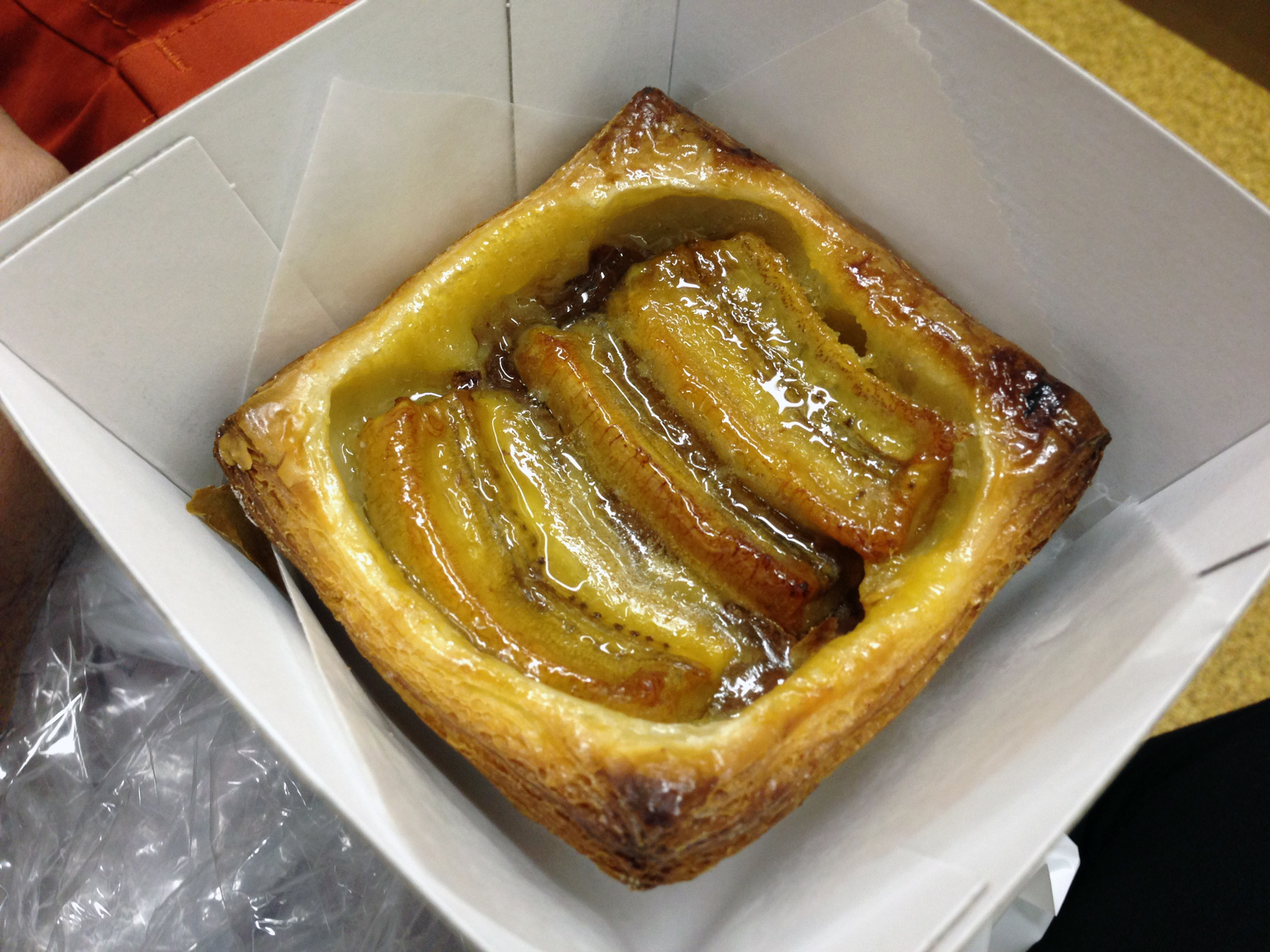 Banana carmel pastry at Jean François in Tokyo. Photo by alphacityguides.