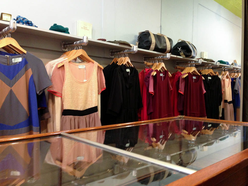 Fashion display inside Juju s'amuse! in New York. Photo by alphacityguides.
