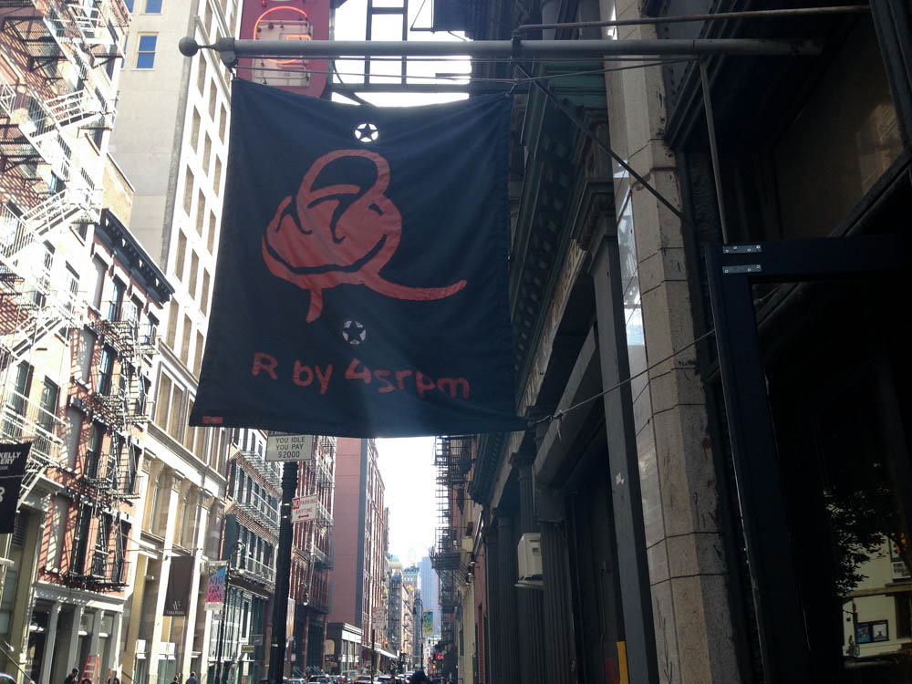 R by 45rpm in New York. Photo by alphacityguides.