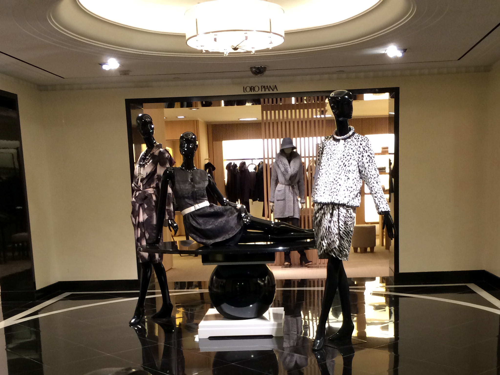 Fashion display at Bergdorf Goodman in New York. Photo by alphacityguides.