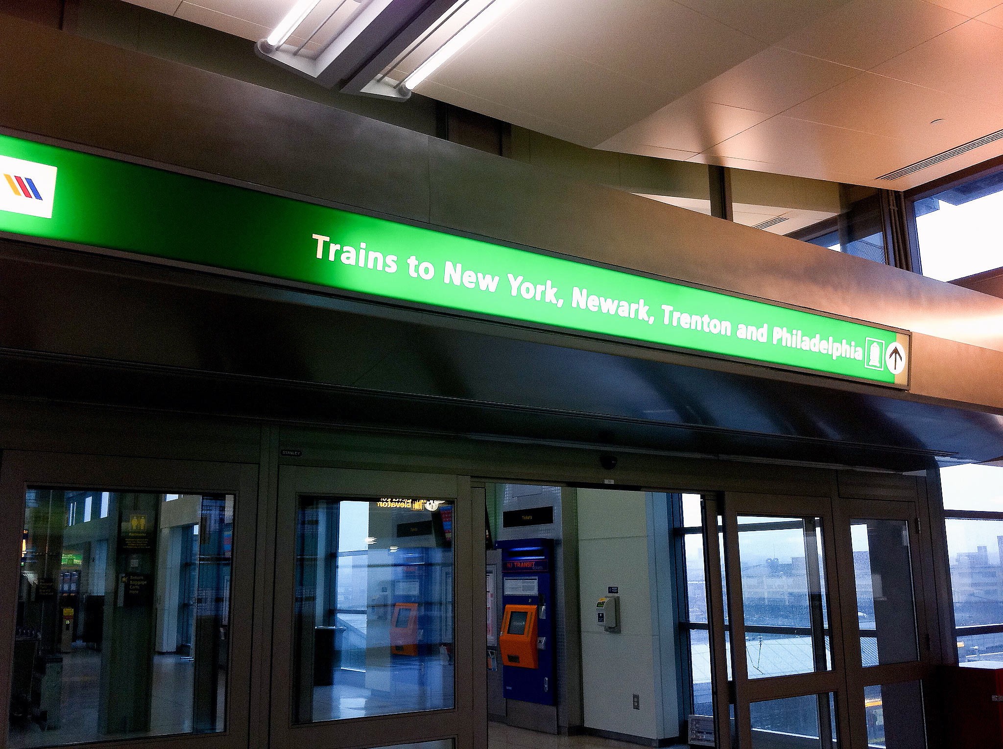 bus from newark airport to new york city