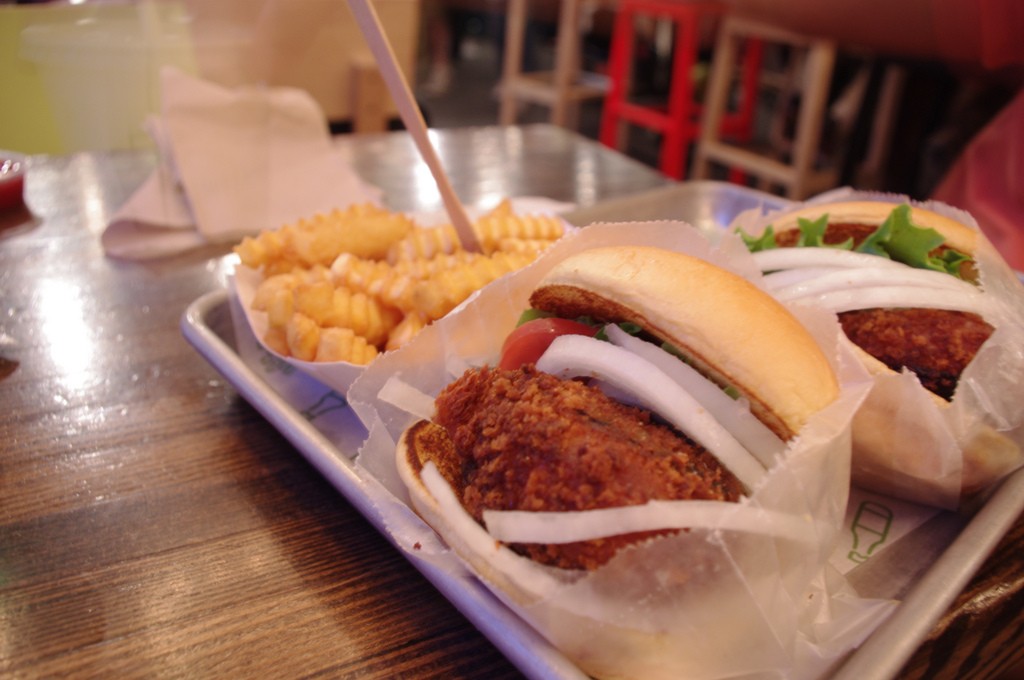 New York s Best Fast Food Alphacityguides new-york-s-best-fast-food-alphacityguides