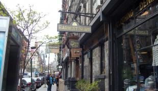 Store front at Earnest Sewn in New York. Photo by alphacityguides.