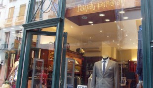 Store front at Dandy Parisien in Paris. Photo by alphacityguides.