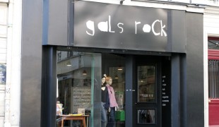 Store front at Gals Rock in Paris. Photo by alphacityguides.