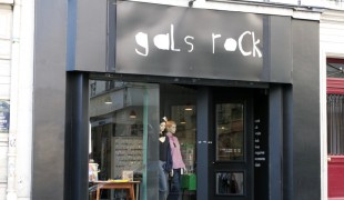 Store front at Gals Rock in Paris. Photo by alphacityguides.