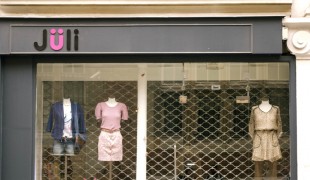 Store front at Jüli in Paris. Photo by alphacityguides.