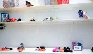 Shoe display wall at Melissa in London. Photo by alphacityguides.