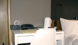 Desk space at Agora Place Hotel in Tokyo. Photo by alphacityguides.