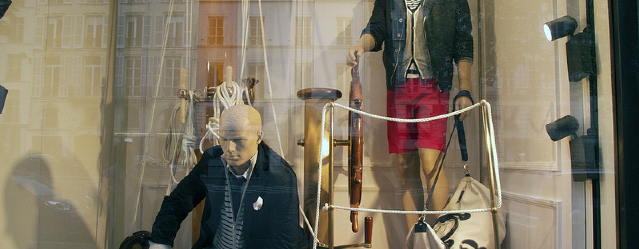 Fashion at Façonnable in Paris. Photo by alphacityguides.