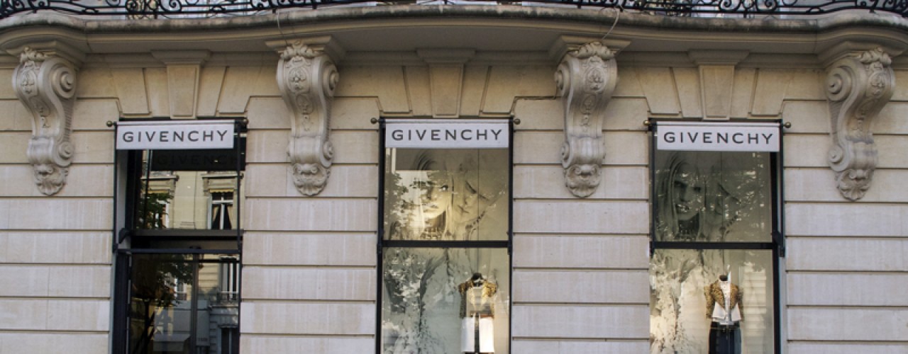 Store front at Givenchy in Paris. Photo by alphacityguides.