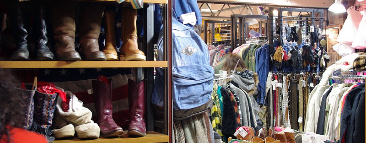 Vintage fashion at Chicago in Tokyo. Photo by alphacityguides.