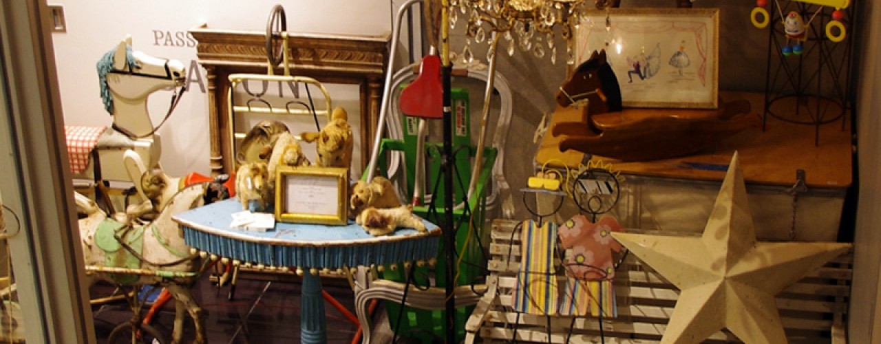 Display inside Pass the Baton in Tokyo. Photo by alphacityguides.