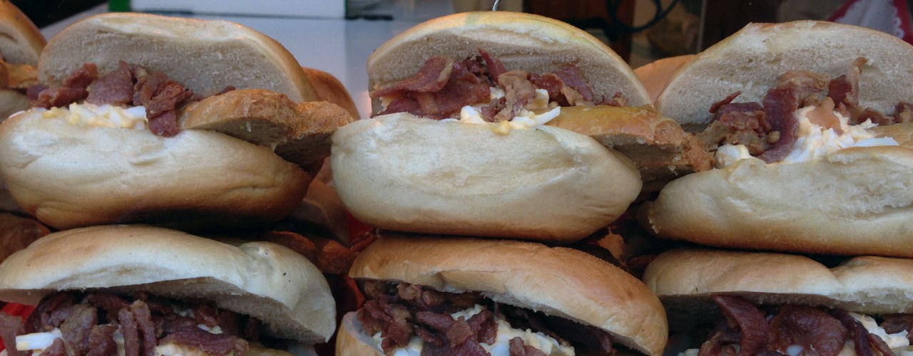 Breakfast Bagels at Cafe Columbia in London. Photo by alphacityguides.