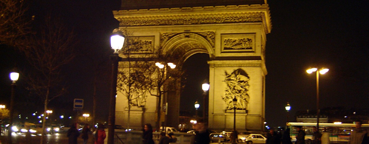 Arc de Triomphe in Paris. Photo by alphacityguides.
