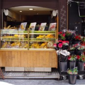 Storefront at Eric Kayser in Paris. Photo by alphacityguides.