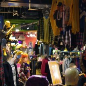 Vintage fashion at Chicago in Tokyo. Photo by alphacityguides. 