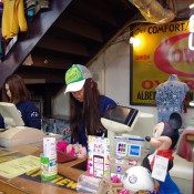 Vintage fashion at Chicago in Tokyo. Photo by alphacityguides. 