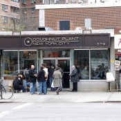 Line up at Doughnut Plant in New York. Photo by alphacityguides.