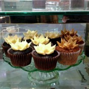 Cupcakes at Fortnum and Mason in London. Photo by alphacityguides.
