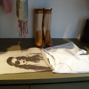Fashion display at Swildens in Paris. Photo by alphacityguides.