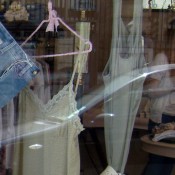 Fashion window display at La Maison Momoni in Paris. Photo by alphacityguides.