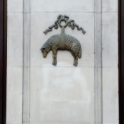 Brooks Brothers Logo in London. Photo by alphacityguides.