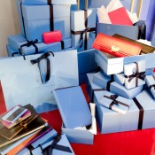 Window display at Smythson in London. Photo by alphacityguides.