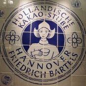 Sign for Holländische Kakao-Stube in Isetan in Tokyo. Photo by alphacityguides.