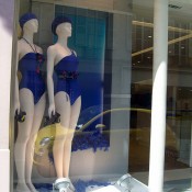 Window display at Eres in Paris. Photo by alphacityguides.