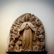 Wall sculpture at the V & A Museum in London. Photo by alphacityguides.
